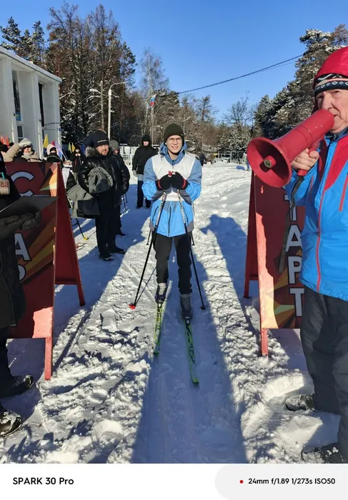 photo_5215430490809111570_y